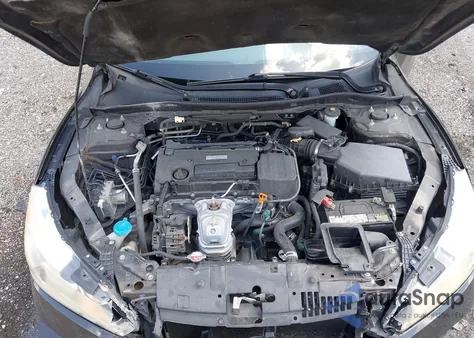 2016 Honda Accord Lx z USA, uszkodzony, nr VIN 1HGCR2F32GA148737